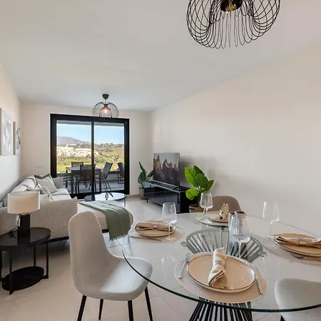 2 Bedroom With Spectacular Views In Hercesa Calanova Golf Appartement Málaga