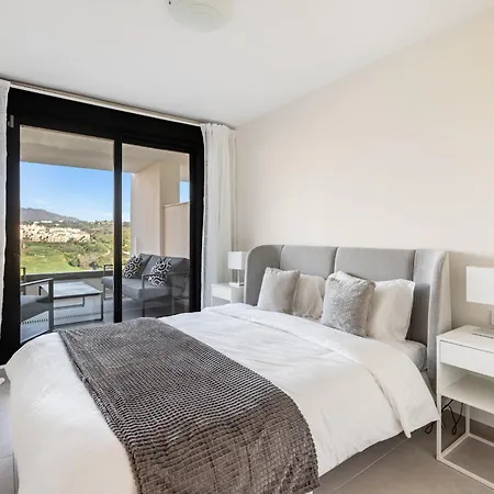 2 Bedroom With Spectacular Views In Hercesa Calanova Golf * Malaga